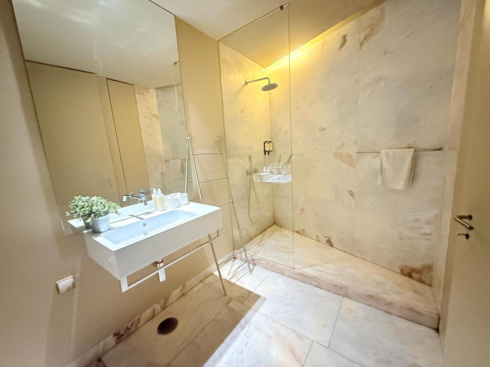 Finestay 8 Building Lejlighed